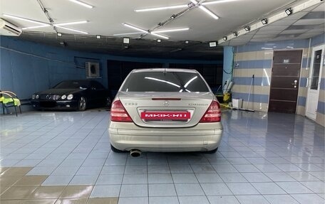 Mercedes-Benz C-Класс, 2004 год, 850 000 рублей, 5 фотография