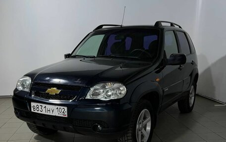 Chevrolet Niva I рестайлинг, 2010 год, 490 000 рублей, 1 фотография