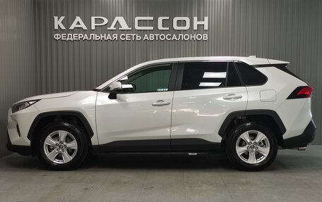 Toyota RAV4, 2023 год, 3 950 000 рублей, 5 фотография