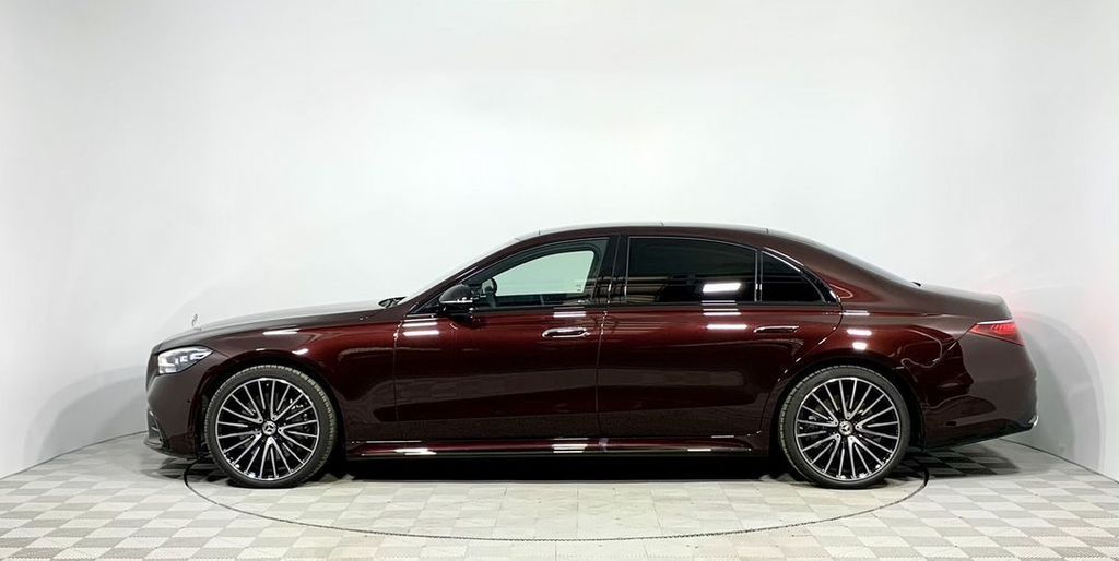 Mercedes-Benz S-Класс, 2024 год, 37 410 000 рублей, 4 фотография