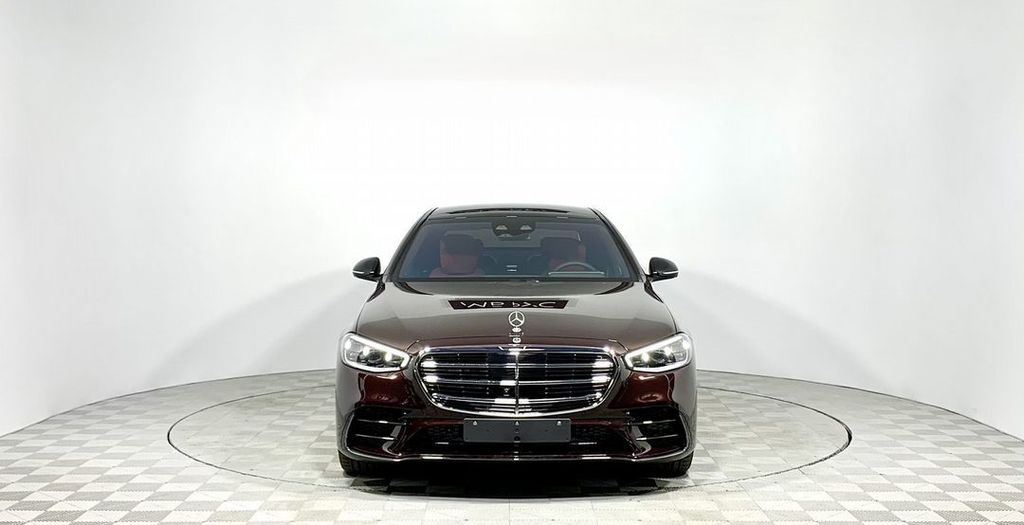 Mercedes-Benz S-Класс, 2024 год, 37 410 000 рублей, 2 фотография