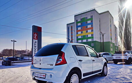 Renault Sandero I, 2012 год, 644 000 рублей, 2 фотография