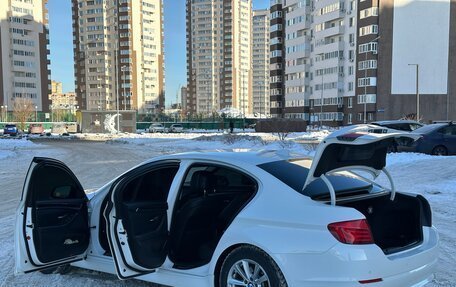 BMW 5 серия, 2013 год, 24 фотография