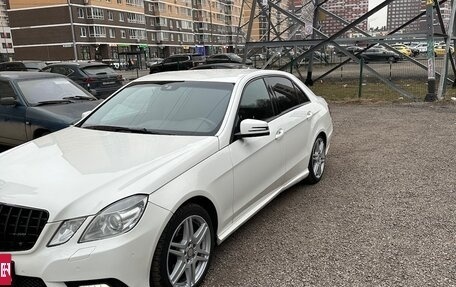 Mercedes-Benz E-Класс, 2011 год, 1 485 000 рублей, 2 фотография