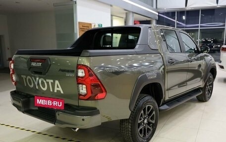 Toyota Hilux VIII, 2023 год, 7 500 000 рублей, 5 фотография