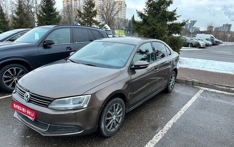 Volkswagen Jetta VI, 2012 год, 700 000 рублей, 1 фотография