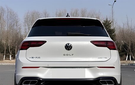 Volkswagen Golf VIII, 2022 год, 2 100 000 рублей, 6 фотография