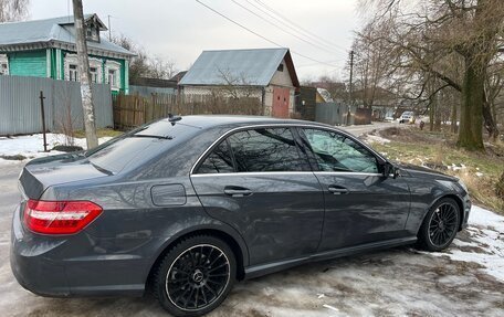 Mercedes-Benz E-Класс, 2012 год, 1 070 000 рублей, 6 фотография