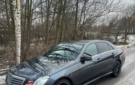 Mercedes-Benz E-Класс, 2012 год, 1 070 000 рублей, 8 фотография