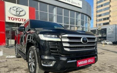 Toyota Land Cruiser, 2022 год, 12 000 000 рублей, 6 фотография