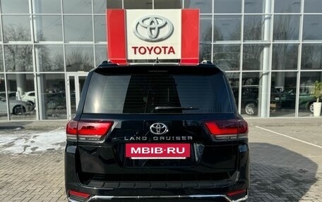 Toyota Land Cruiser, 2022 год, 12 000 000 рублей, 10 фотография