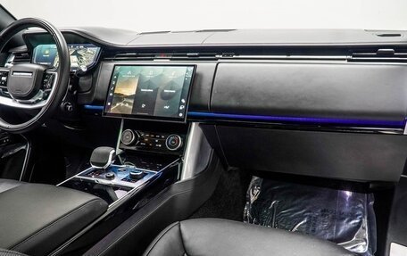 Land Rover Range Rover IV рестайлинг, 2022 год, 12 900 000 рублей, 16 фотография