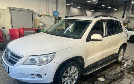 Volkswagen Tiguan I, 2009 год, 999 000 рублей, 2 фотография