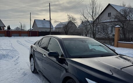 Toyota Camry, 2019 год, 3 140 000 рублей, 2 фотография