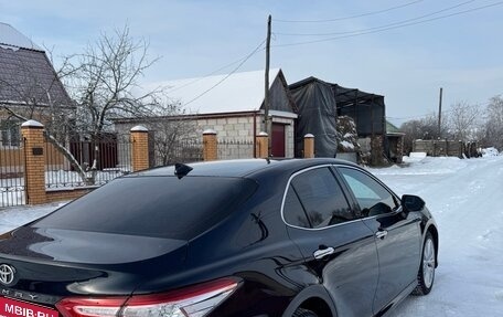 Toyota Camry, 2019 год, 3 140 000 рублей, 4 фотография