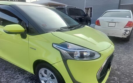 Toyota Sienta II, 2020 год, 1 400 000 рублей, 1 фотография