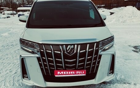 Toyota Alphard III, 2019 год, 5 500 000 рублей, 1 фотография