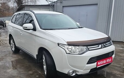 Mitsubishi Outlander III рестайлинг 3, 2013 год, 1 570 000 рублей, 1 фотография