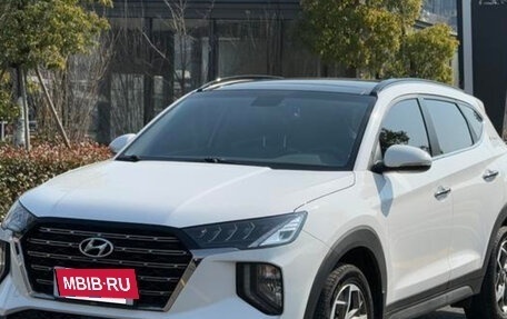 Hyundai Tucson III, 2021 год, 2 280 000 рублей, 2 фотография