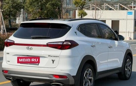 Hyundai Tucson III, 2021 год, 2 280 000 рублей, 7 фотография