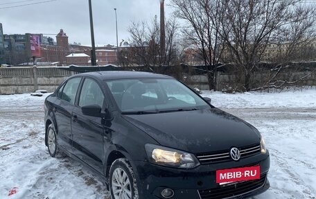 Volkswagen Polo VI (EU Market), 2013 год, 700 000 рублей, 4 фотография