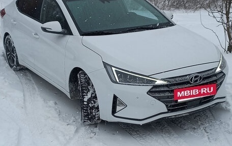 Hyundai Avante, 2019 год, 1 900 000 рублей, 3 фотография