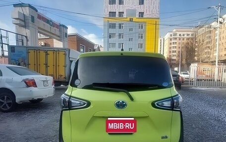 Toyota Sienta II, 2020 год, 1 400 000 рублей, 5 фотография