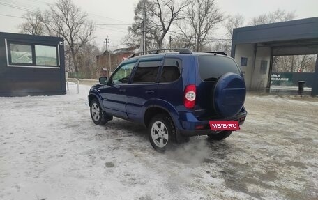 Chevrolet Niva I рестайлинг, 2018 год, 900 000 рублей, 5 фотография