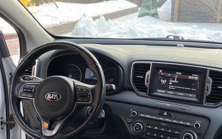 KIA Sportage IV рестайлинг, 2017 год, 1 970 000 рублей, 5 фотография