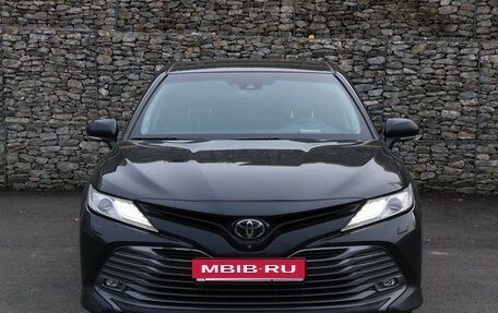 Toyota Camry, 2019 год, 3 050 000 рублей, 6 фотография