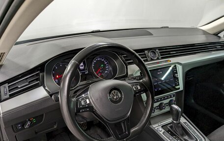 Volkswagen Passat B8 рестайлинг, 2018 год, 2 100 000 рублей, 13 фотография