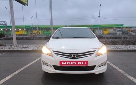 Hyundai Solaris II рестайлинг, 2014 год, 1 050 000 рублей, 2 фотография