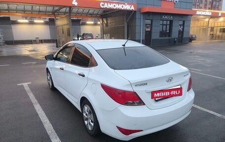 Hyundai Solaris II рестайлинг, 2014 год, 1 050 000 рублей, 8 фотография