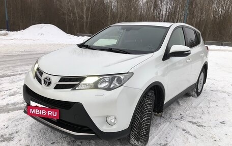 Toyota RAV4, 2013 год, 1 760 000 рублей, 2 фотография