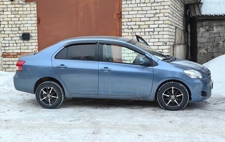 Toyota Yaris III рестайлинг, 2006 год, 570 000 рублей, 6 фотография