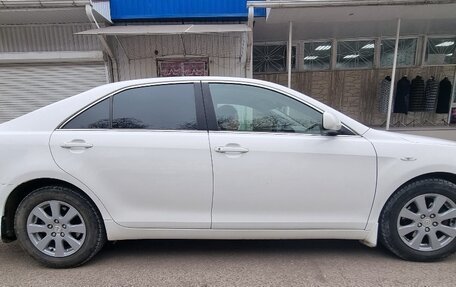 Toyota Camry, 2008 год, 1 300 000 рублей, 2 фотография