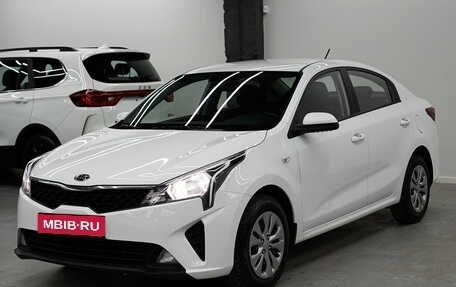 KIA Rio IV, 2021 год, 1 895 000 рублей, 1 фотография