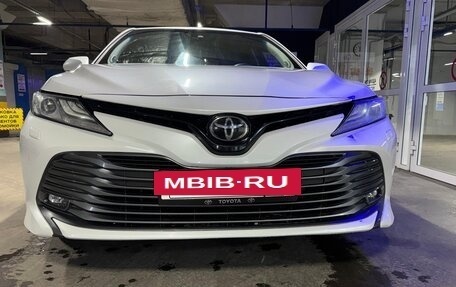 Toyota Camry, 2019 год, 3 200 000 рублей, 14 фотография