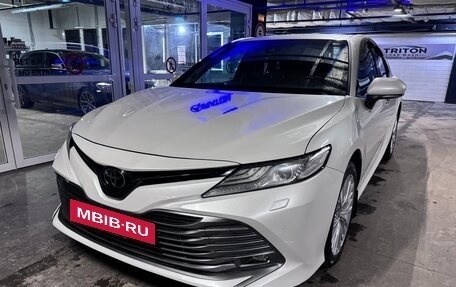 Toyota Camry, 2019 год, 3 200 000 рублей, 18 фотография