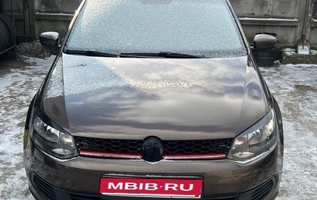 Volkswagen Polo VI (EU Market), 2015 год, 800 000 рублей, 1 фотография