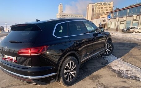 Volkswagen Touareg III, 2018 год, 5 300 000 рублей, 6 фотография