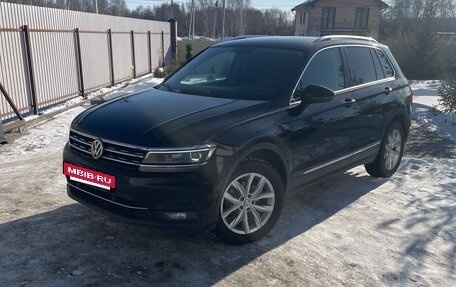 Volkswagen Tiguan II, 2017 год, 2 100 000 рублей, 2 фотография