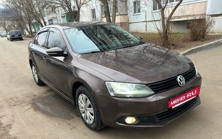 Volkswagen Jetta VI, 2014 год, 1 250 000 рублей, 4 фотография