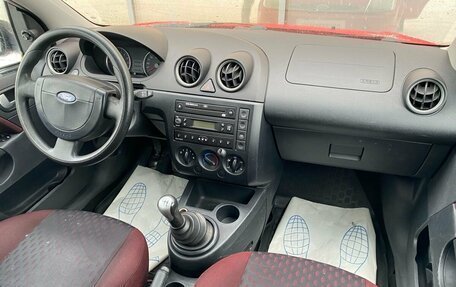 Ford Fiesta, 2005 год, 219 000 рублей, 8 фотография