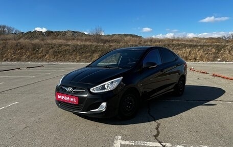 Hyundai Solaris II рестайлинг, 2013 год, 980 000 рублей, 3 фотография