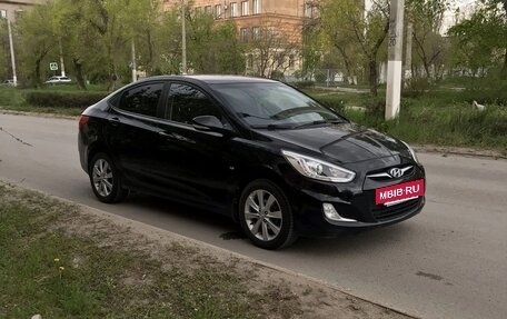 Hyundai Solaris II рестайлинг, 2013 год, 980 000 рублей, 15 фотография