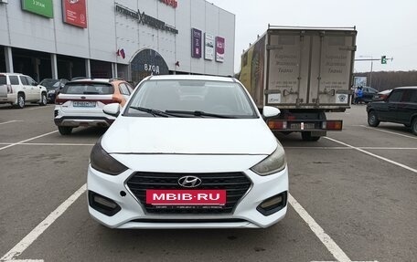 Hyundai Solaris II рестайлинг, 2017 год, 600 000 рублей, 10 фотография