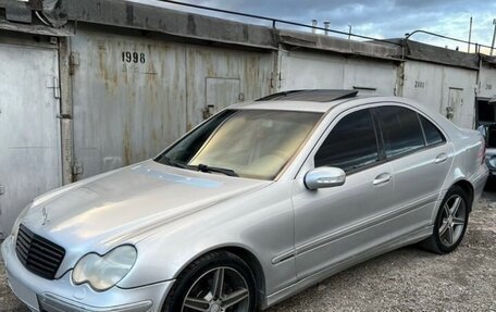 Mercedes-Benz C-Класс, 2001 год, 540 000 рублей, 1 фотография