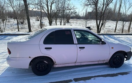 Nissan Almera, 1996 год, 40 000 рублей, 3 фотография