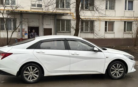 Hyundai Elantra, 2021 год, 1 570 000 рублей, 5 фотография